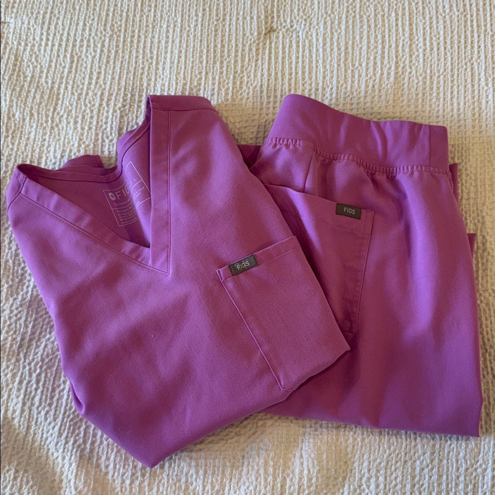 Figs Scrub Set Pink Cloud-Catarina Top/High Waisted Livingston Bottom Size L